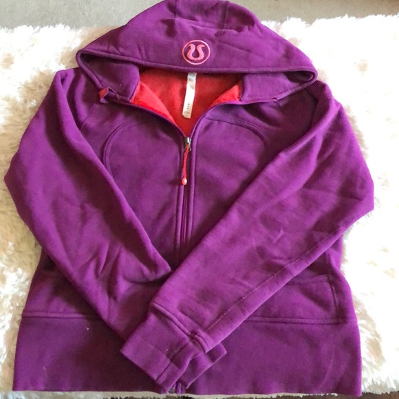 Lululemon size 12 scuba in EUC no flaws